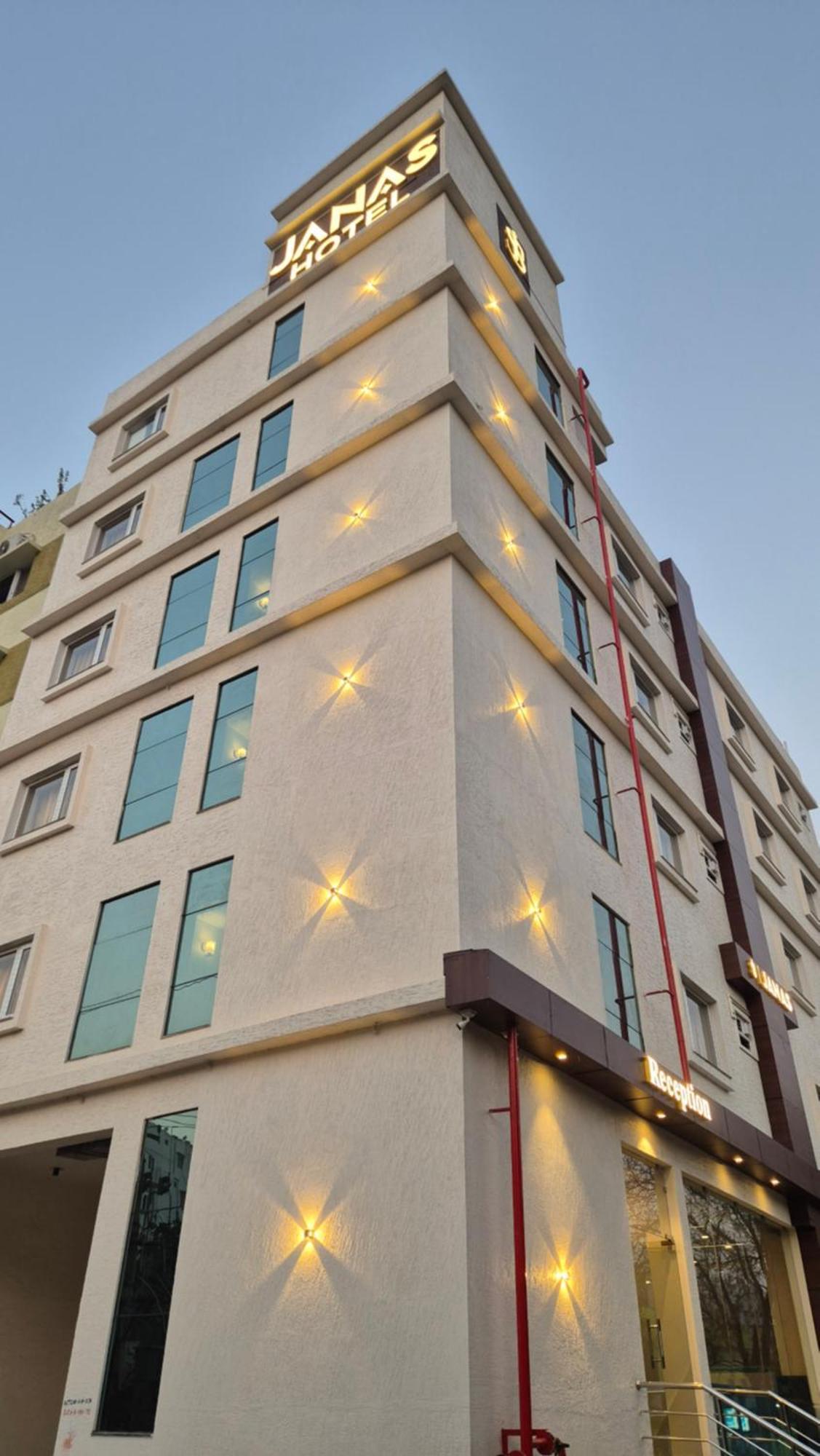Hotel Janas Tirupati Exterior foto